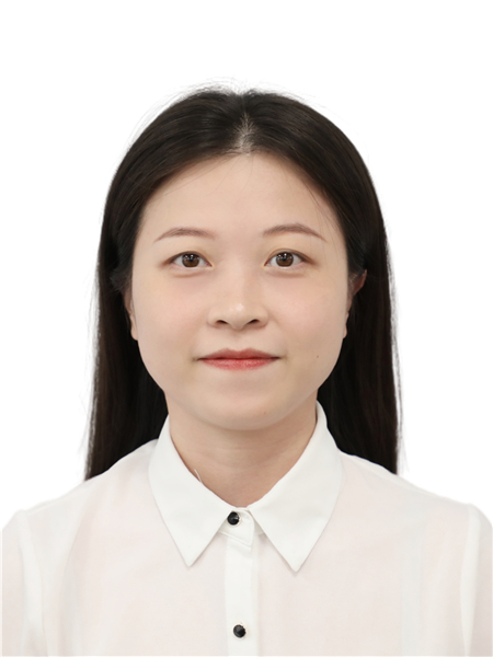 何丽蓉.jpg